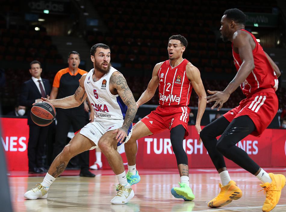 关于马赛训练开放日，赛前防线松动引欢呼，欧篮联在即，心理建设被强调的信息